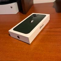Iphone 13 verde smeraldo