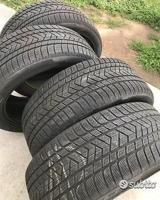4 gomme usate 315 40 22 e 285 35 22 Pirelli