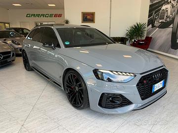 AUDI RS4 FULL OPTIONAL