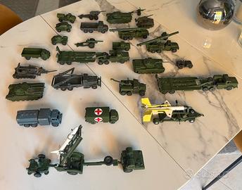 Super lotto Dinky Toys militari anni 50-60