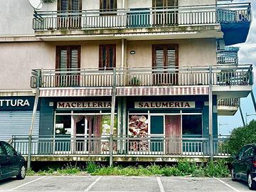 Attività  Commerciale - Aci Catena