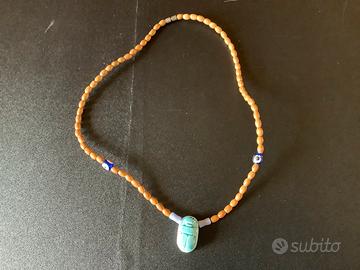 Collana con scarabeo nuova