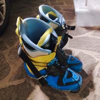 Scarponi scialpinismo dynafit tlt6 28