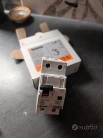 salvavita interruttore magnetotermico biticino