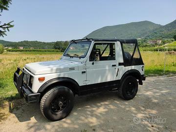 Suzuki SJ410 Samurai