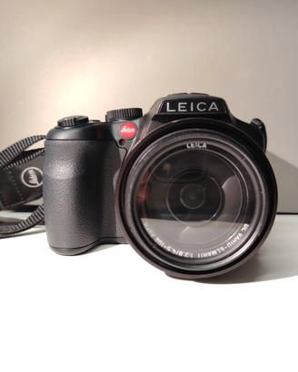 Leica V-Lux 4 con Obiettivo DC Vario-Elmarit 24-