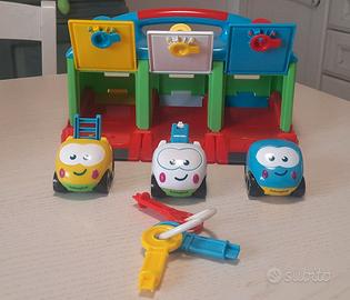 Garage con Automobili giocattolo