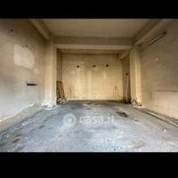 San Paolo di Gravina garage deposito