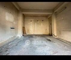 San Paolo di Gravina garage deposito