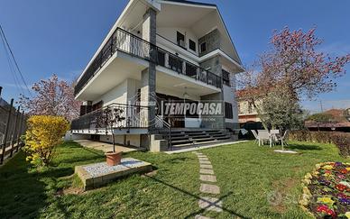 Splendido appartamento in bifamiliare con spazio e