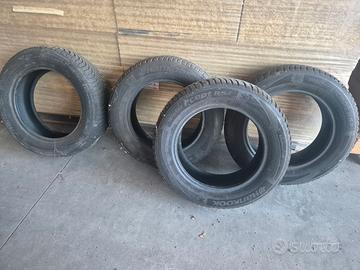 4 Gomme Invernali HANKOOK 185/65 R15 - Quasi Nuove