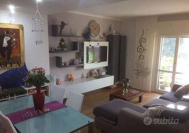 Appartamento di 102 m² con 4 locali e box auto a S
