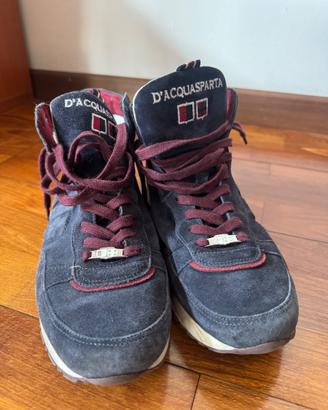 Scarpe D’acquasparta blu e rosse