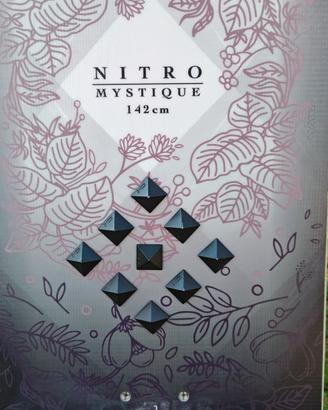 tavola snowboard da donna  Nitro  mystique 142