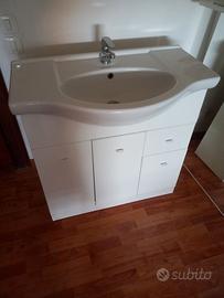 Mobiletto bagno