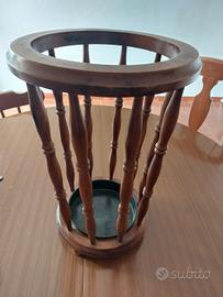 portaombrelli vintage in legno