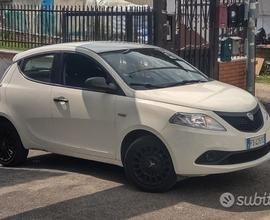 Lancia Ypsilon 1.2 69 CV 5 porte GPL Ecochic Elefa