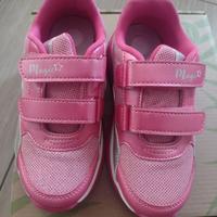 Scarpa Chicco con luci. Nuova. N.31