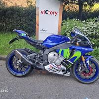 Yamaha YZF R1 REPLICA VALENTINO ROSSI