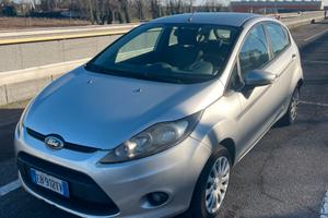 Ford fiesta versione 1.25 trend
