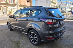 Ford kug 1.500 cc 120 CV .  ST LINE 