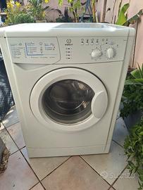 Lavatrice indesit 6 kl in perffeto condizione