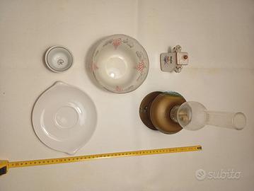 Kit Arredo Vintage: Lampada a petrolio e Ceramiche