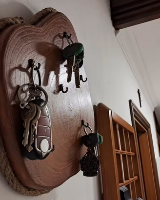 appendi chiavi in legno