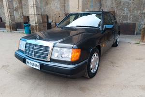 Mercedes E200