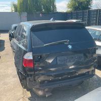 bmw x3 e83 per ricambi