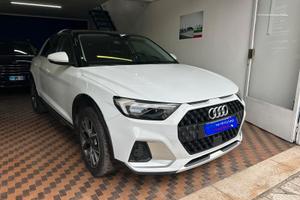 AUDI A1 2ª serie A1 citycarver 30 TFSI S troni...