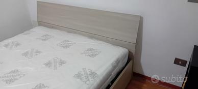 Letto matrimoniale con contenitore