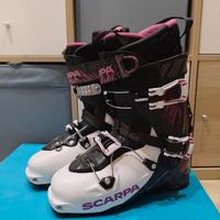 Scarponi sci alpinismo donna