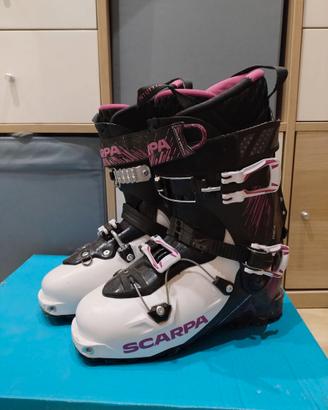 Scarponi sci alpinismo donna