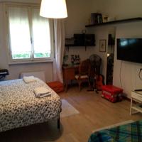 Stanza COMPRESA DI SPESE - GIARDINO PRIVATO