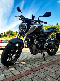 HONDA CB125R 