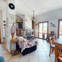 QUADRILOCALE SEMINUOVO ALL'ULTIMO PIANO