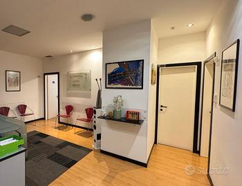 Stanza in studio medico poliambulatorio