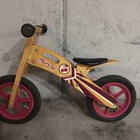 Bicicletta bambino/a in legno senza pedali