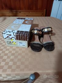 sandali nuovi marrone