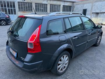 Renault Megane Mégane 1.5 dCi/105CV 5 Neopatentati