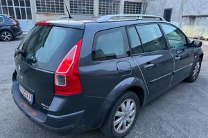 Renault Megane Mégane 1.5 dCi/105CV 5 Neopatentati