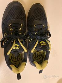 Scarpe arena