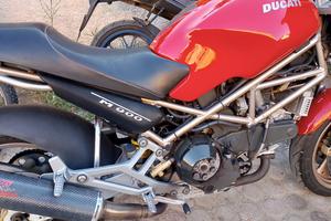 Ducati monster m900