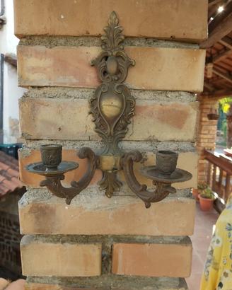 Coppia applique vintage in ottone