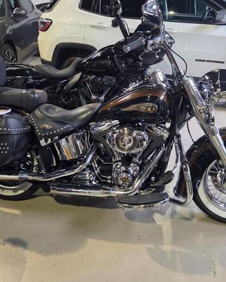 HARLEY-DAVIDSON FLSTC Heritage Softail Classic H