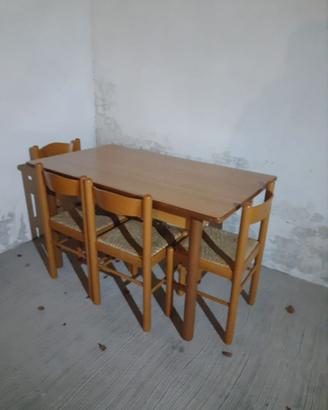 Tavolo in legno