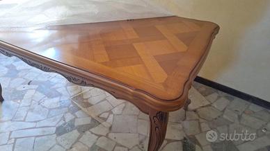Tavolo stile provenzale in rovere chiaro