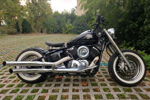 YAMAHA DRAGSTAR XVS 1100 bobber