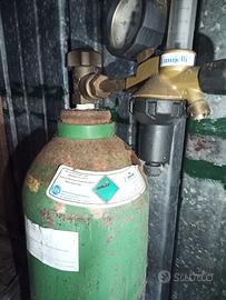 bombola argon e manometro 